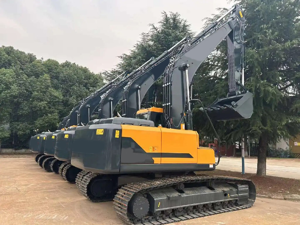 Special GM Building Construction Equipment 20 Ton Engineering Excavator with High Quality