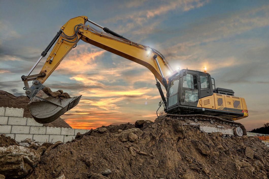 Hot Sale Mining GM Infront China Spare Parts Excavators Machinery Excavator E6225f
