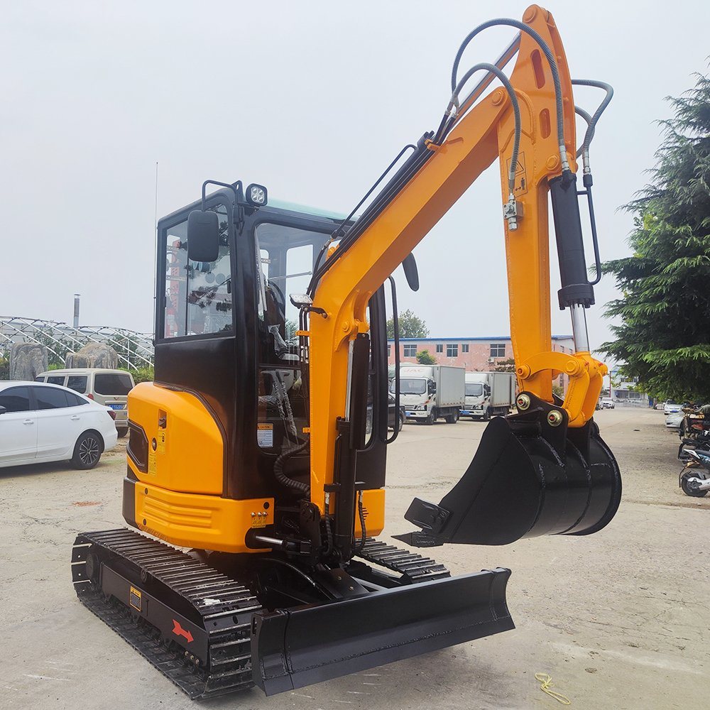 Infront Factory Directly Sale Mini Excavator 2 Ton with Enclosed Cabin for Sale