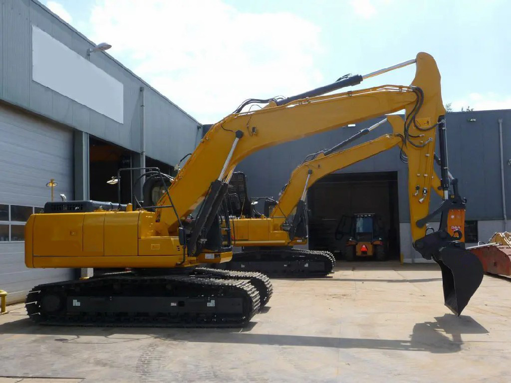 Internal Combustion Drive Hydraulic Transmission Infront 20 Ton Excavator