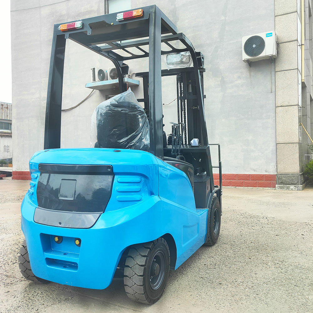 Factory Direct Sales Standard Fork Lift Pallet Truck 4-Wheel Diesel Forklift with CE Certificate