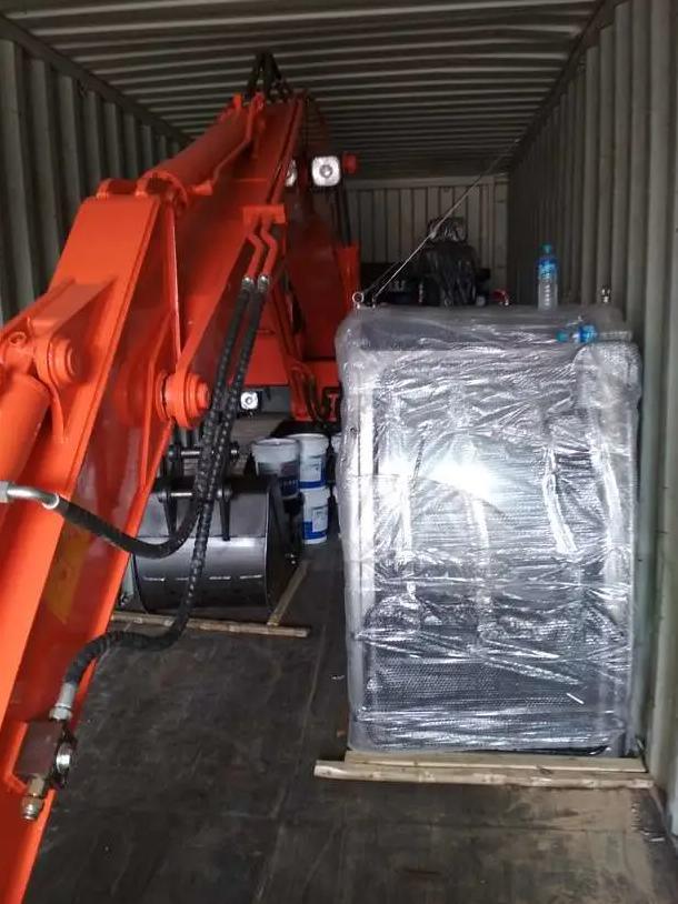 High Quality Mining Infront Machinery Digger Building Construction Equipment 26 Ton Excavator