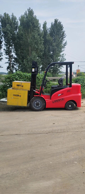 OEM Customization Electric 1 Ton 1.5 Tons 2 Ton 2.5 Ton 3 Ton 3.5 Ton 4 Ton Small Battery Forklift with Solid Tyre Lateral Movement