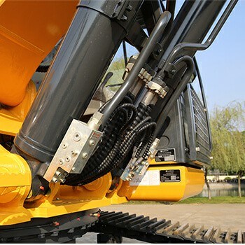 GM Special Construction at Low Price 20 Ton Engineering Excavator in China