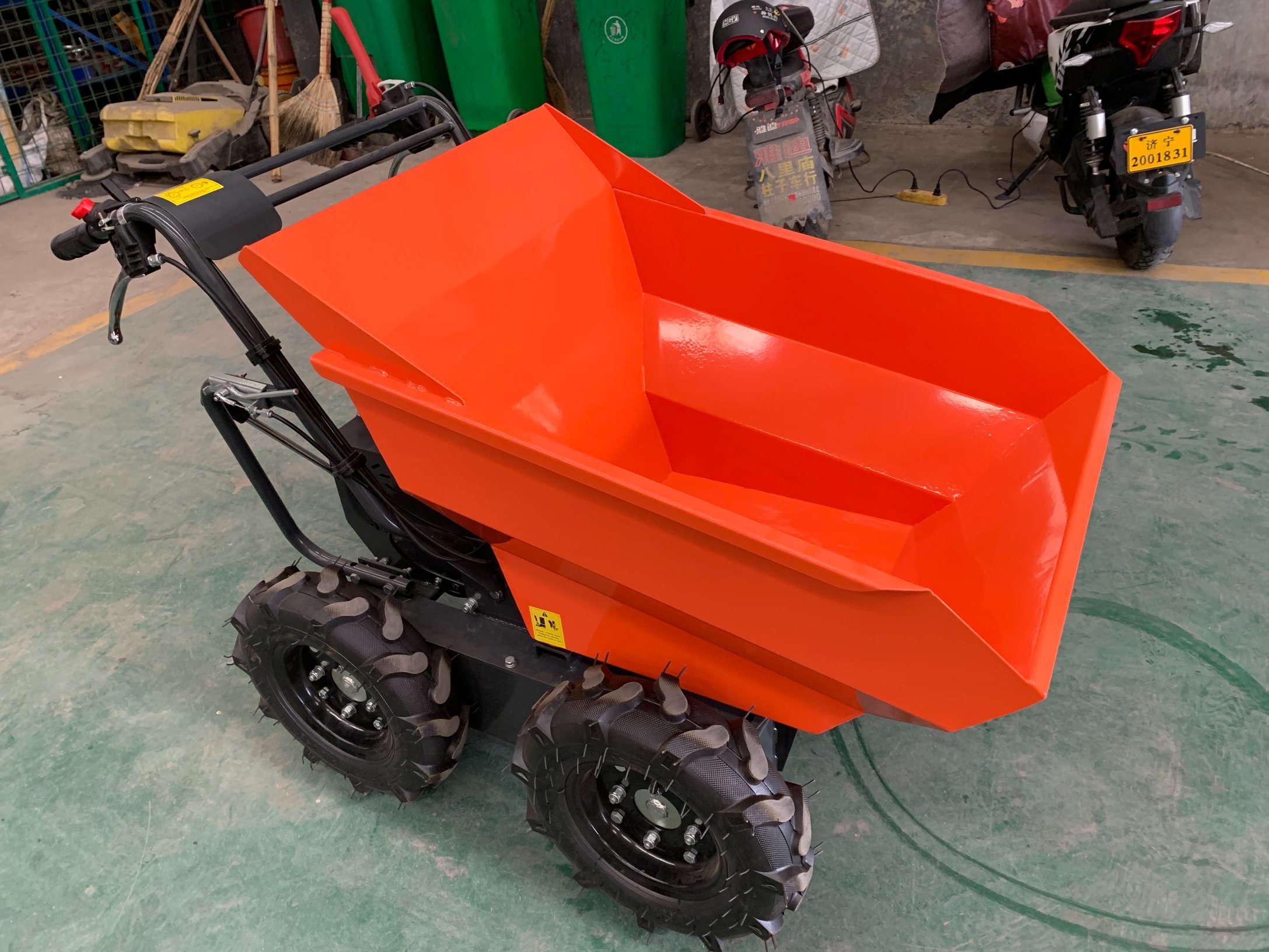 Multifunctional Sdjg Orchard Farm 1ton 2ton 3ton 5ton Carrier Track Truck Crawler Dumper