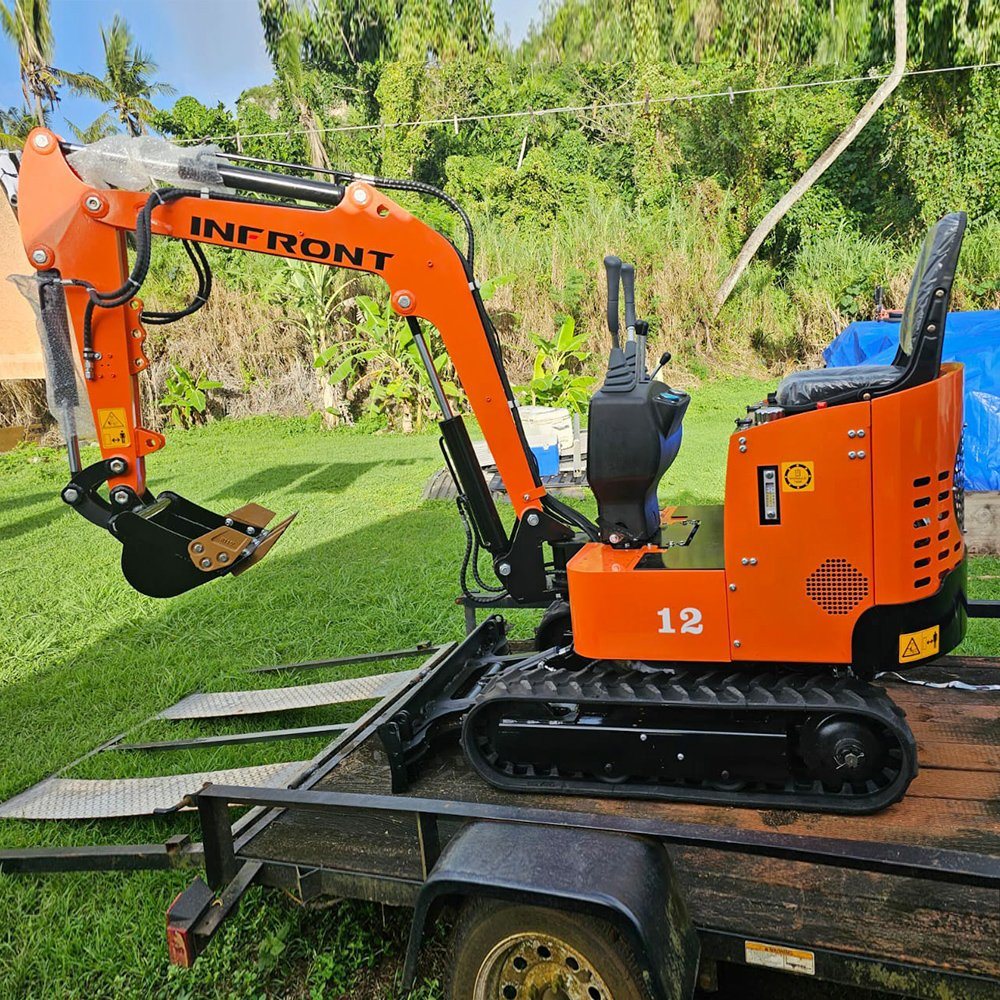Hot Sell 1.8 Ton Small Digger New Construction Machinery Small Excavator Factory Price Mini Crawler Excavator