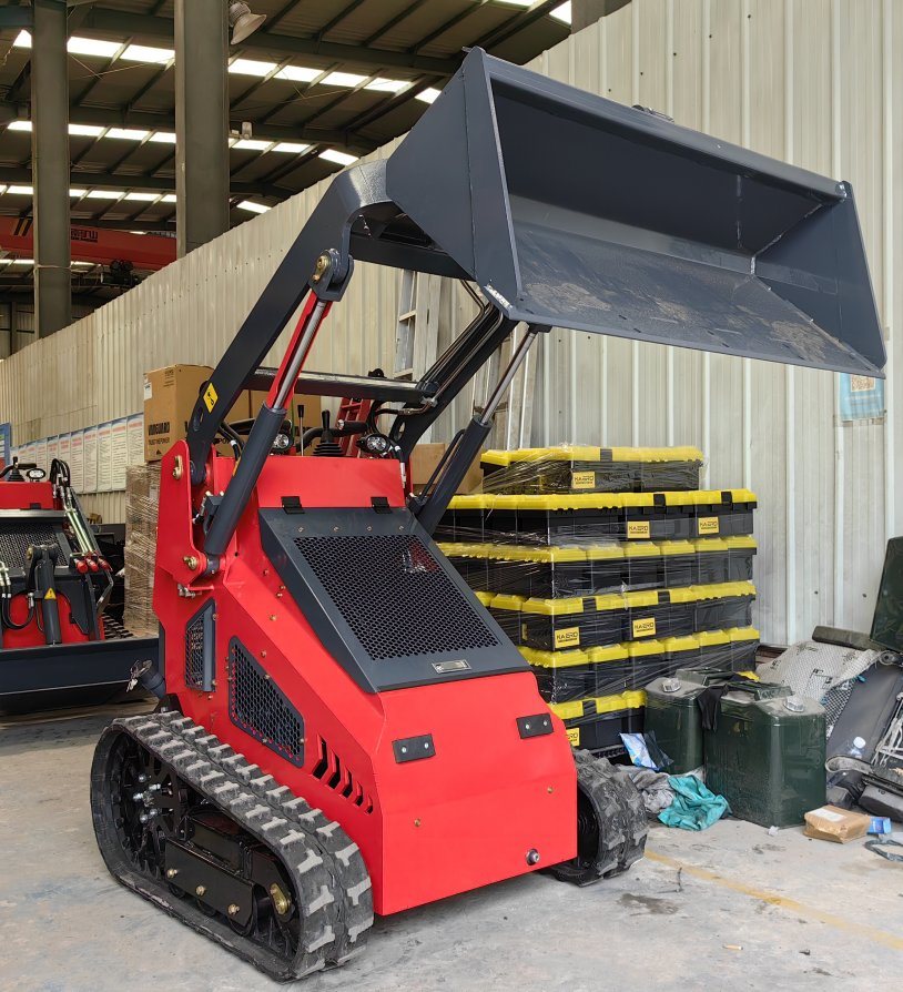 Construction Machinery Tracked Mini Skid Steer Loader 23HP Engine Wheel Loader