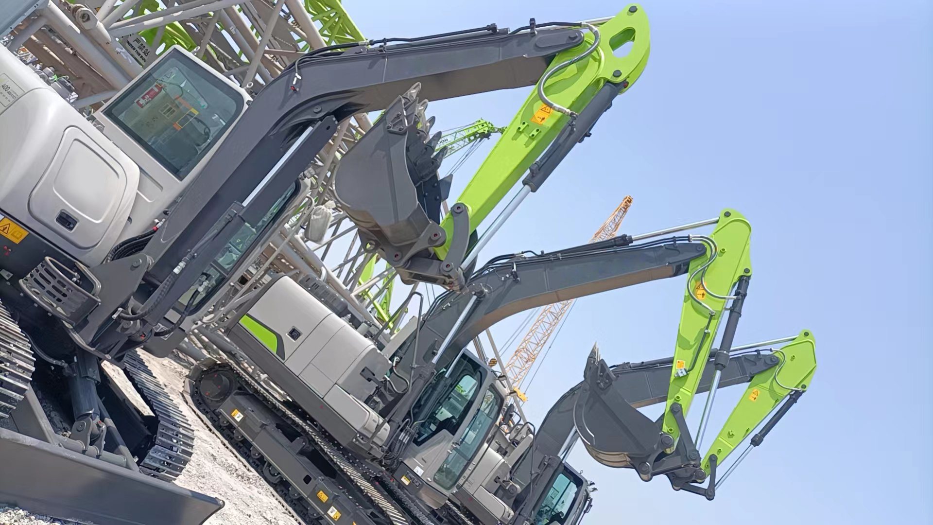 Infront GM Construction Machinery 13.5 Ton Excavator for Sale with Good Price