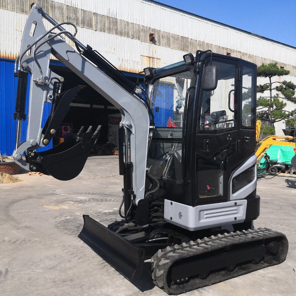 Infront Factory Directly Sale Mini Excavator 2 Ton with Enclosed Cabin for Sale