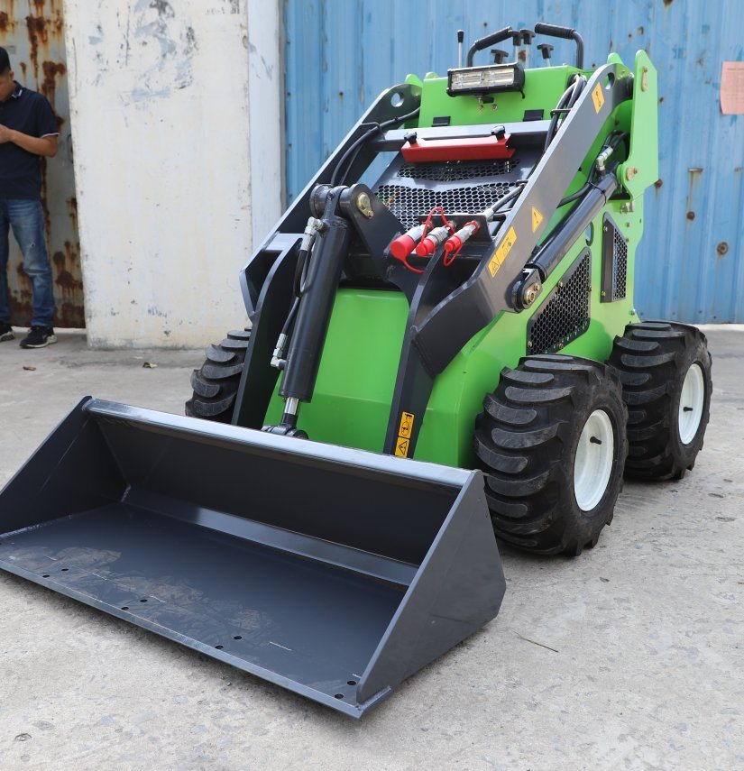 Yf450 Track Skid Steer Loader with Skid Steer Bucket Backhoe Loader for Sale