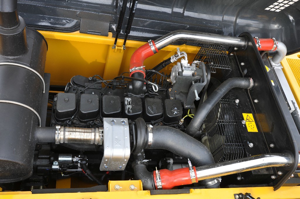 Internal Combustion Drive Special Infront 50 Ton Engineering Excavator