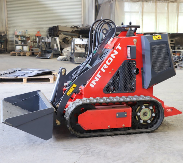 China New Brand Infront Mini Track Skid Steer Loader with EPA & Euro 5 Engine