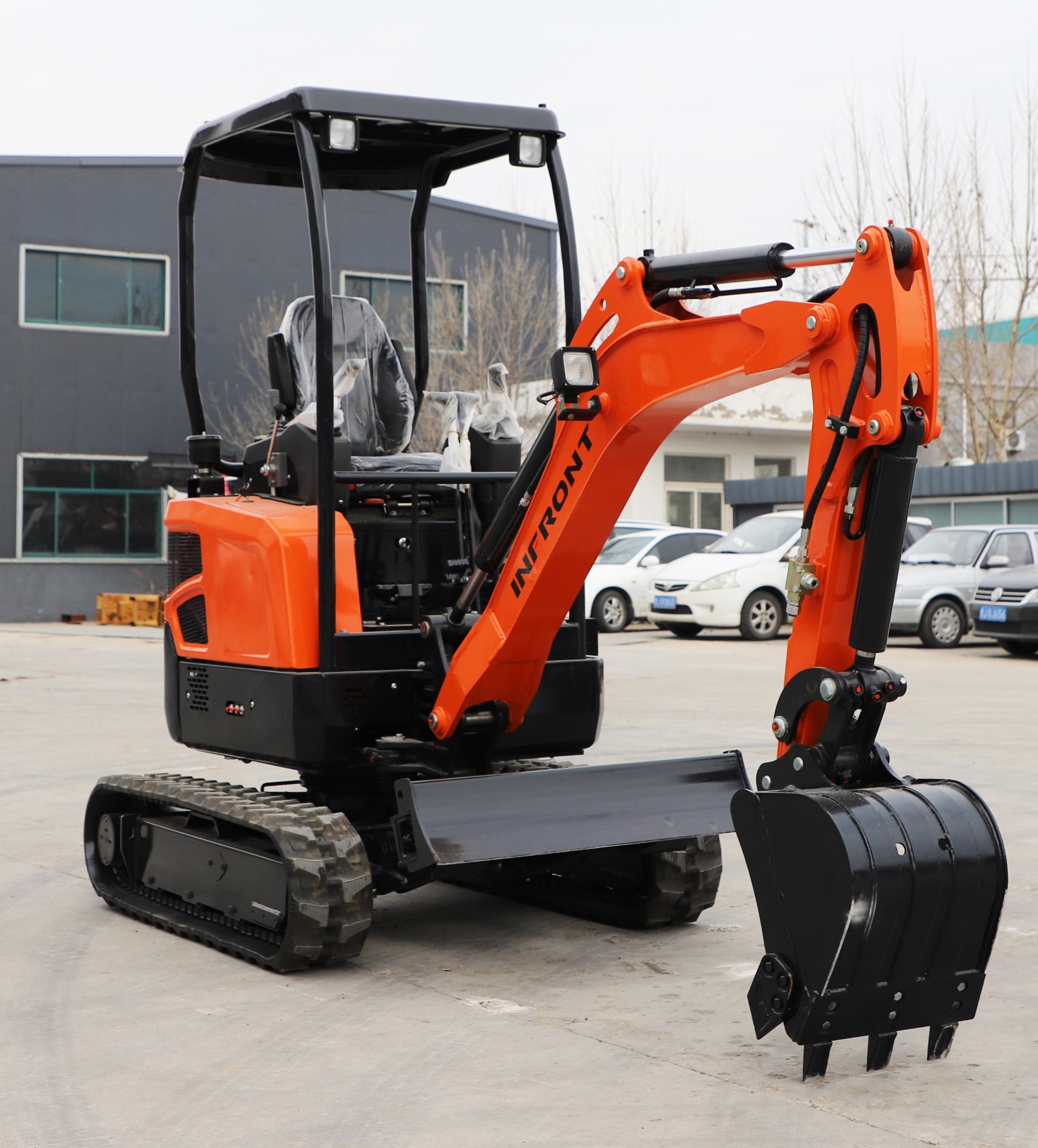 Free Shipping! Kubota/Yanmar Engine 2000kg Small Digger CE/EPA/Euro 5 Compact Mini Excavators 1 Ton Prices