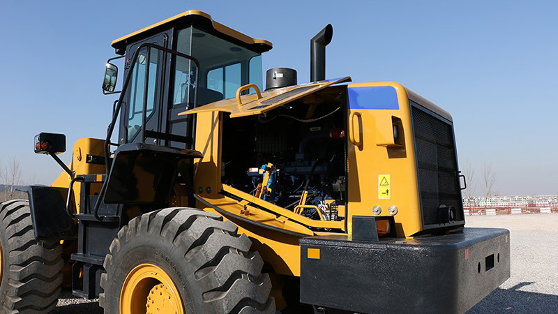 China Telescopic 5 Ton Wheel Loader Price with Good Service Sem653D