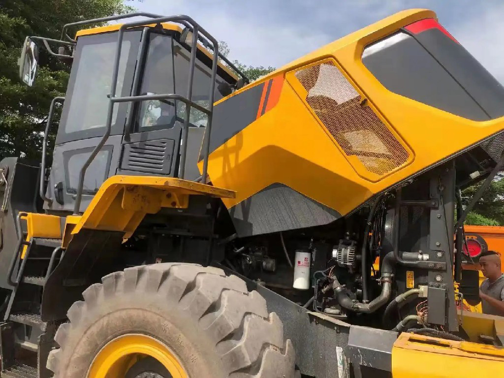 Good Service Large Wheel China Cost High Quality Performance 6ton Loader
