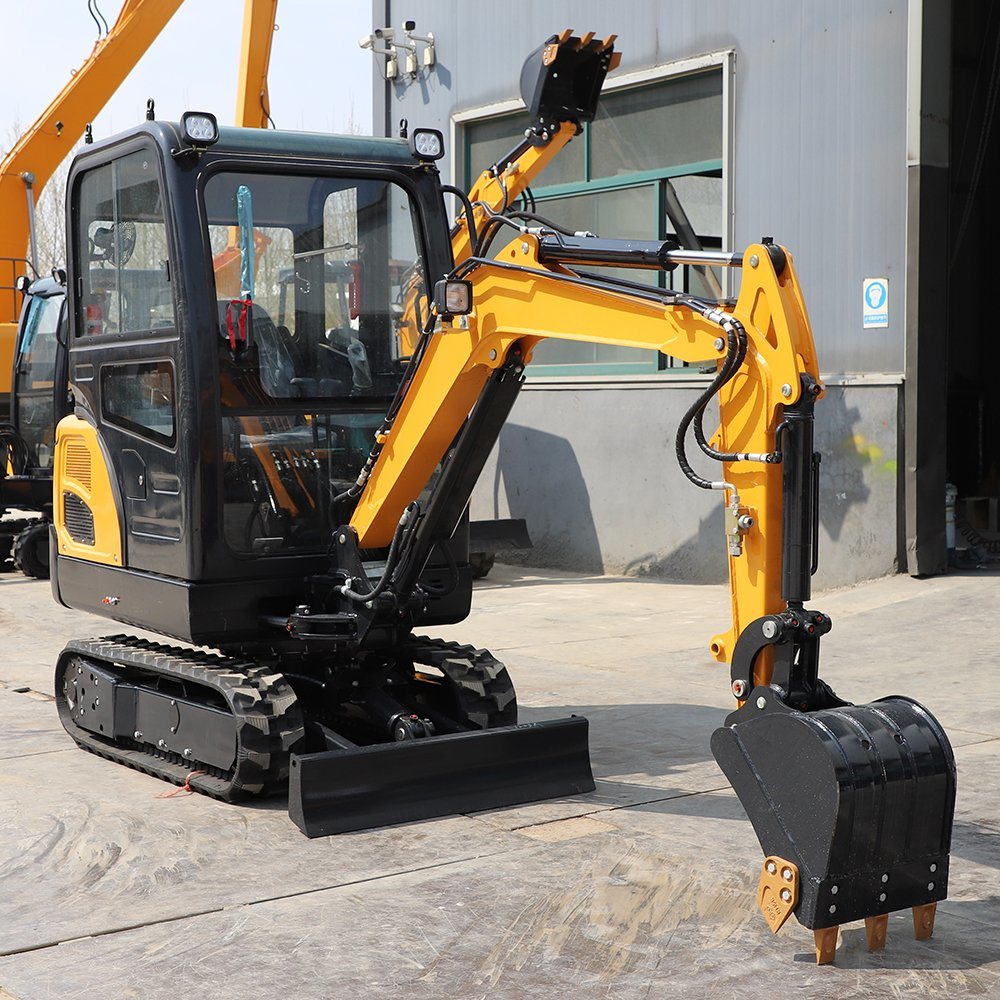 Cheap Price and High Quality 2 Ton 2000kg Mini Excavator with Euro5/EPA Engine and All Attachments