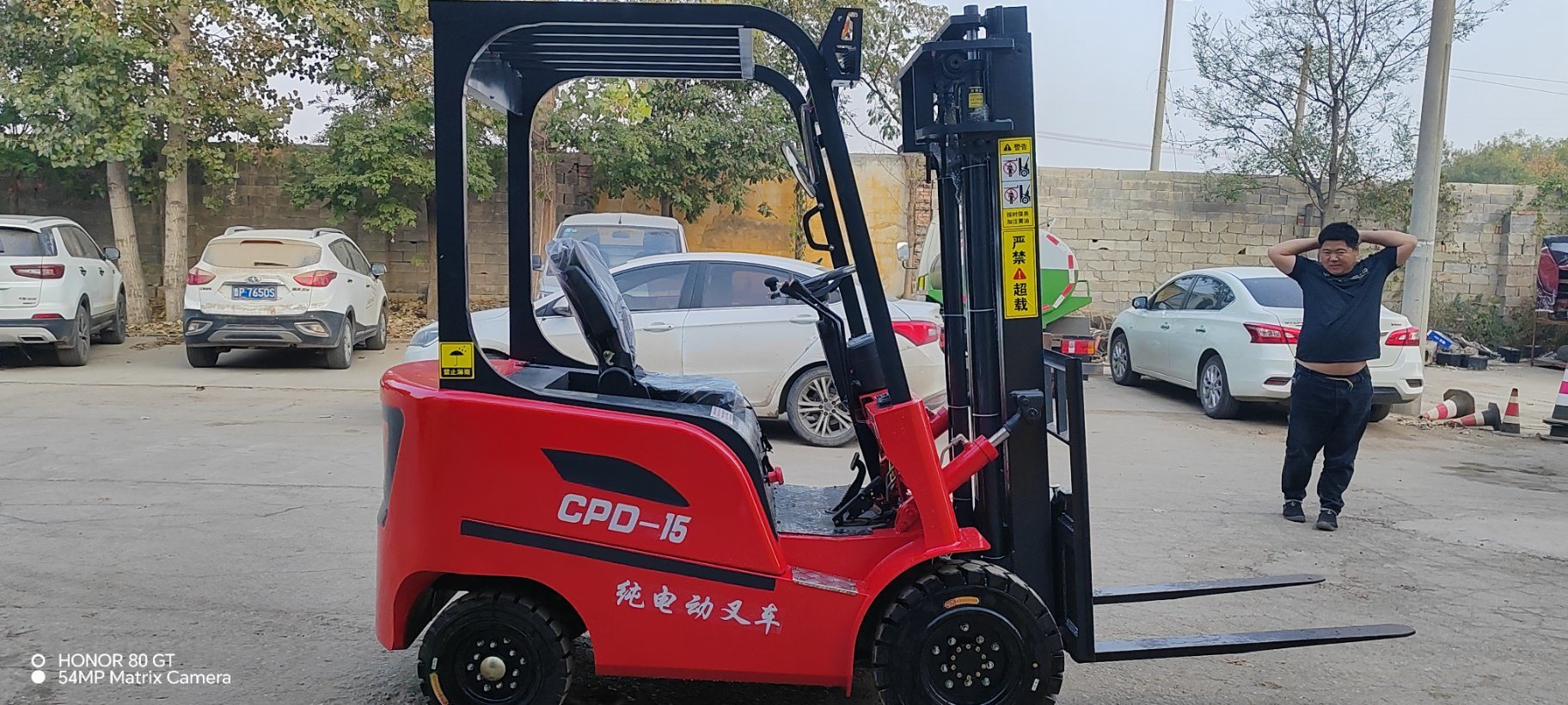 Free Shipping 1.5ton 2ton 2.5ton 3ton 5ton CE Sdjg Warehouse Indoor Lithium Battery 4 Wheel Electric Forklift