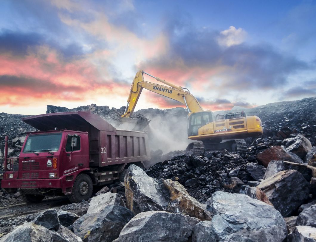 24.5 Ton Crawler Hydraulic Excavator Se245LC with Crushing Hammer